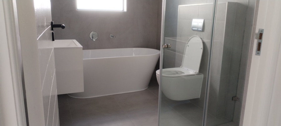  Bedroom Property for Sale in Sandown Western Cape